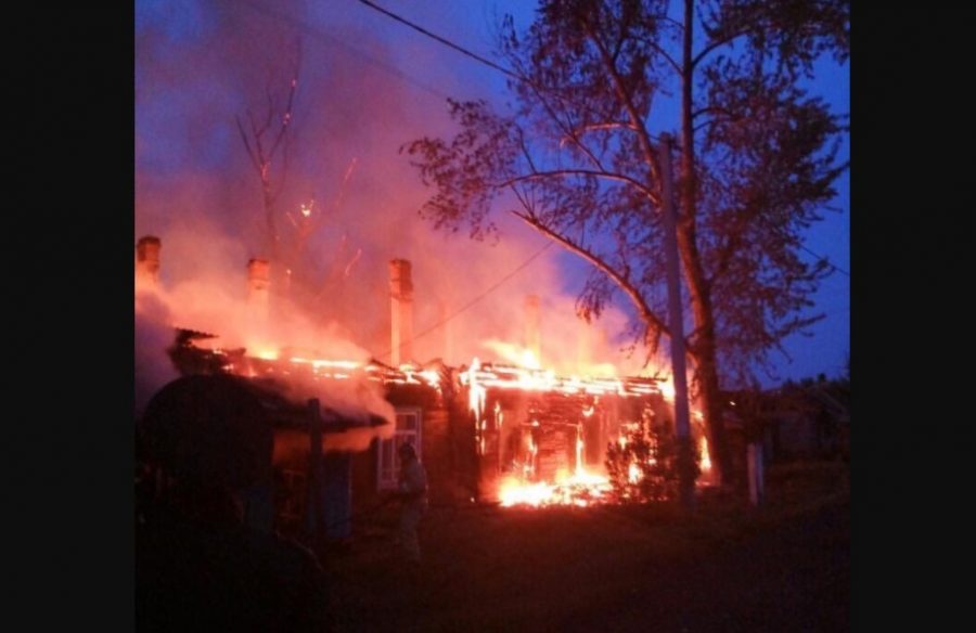 Пять кузбасских семей остались без крыши над головой после жуткого пожара