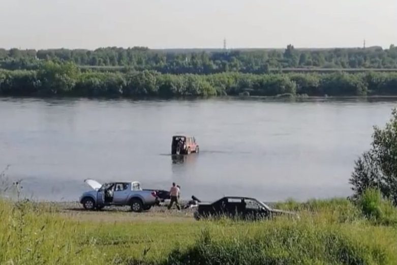 В Кузбассе беспощадно штрафуют за мытьё авто на природе