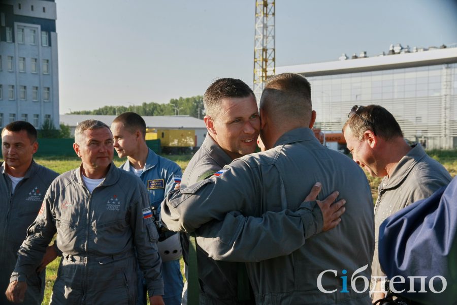 «Стрижи» прилетели: как пилоты истребителей готовятся к выступлению в Кузбассе