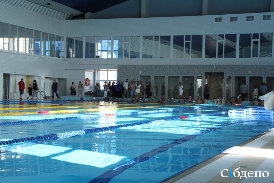 «Это наша гордость!»: бассейн «Лазурный» открылся в Кемерове