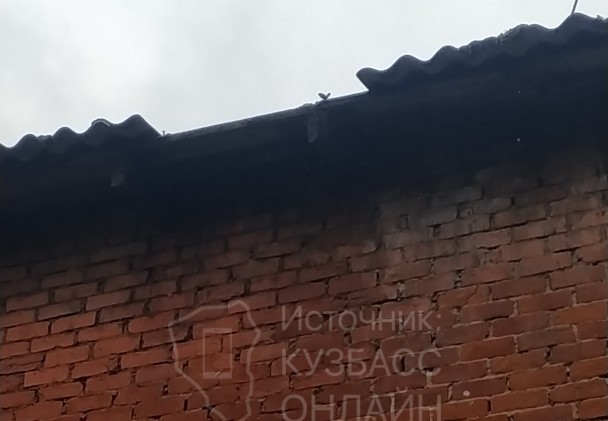 «Рванёт»: жители Кемерова около года живут в опасном доме