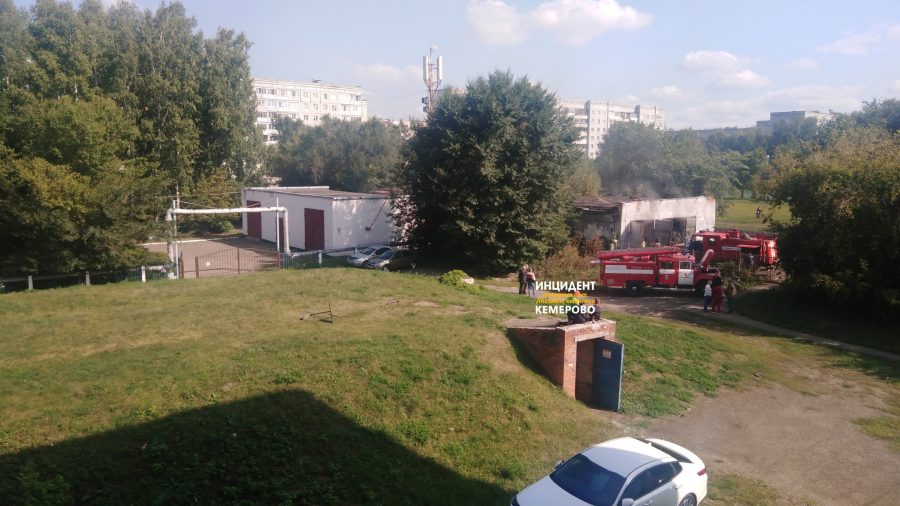 В Кемерове за день до 1 сентября произошел пожар на территории школы