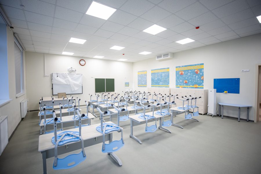 В Кемерове открыли новую начальную школу за 250 млн рублей