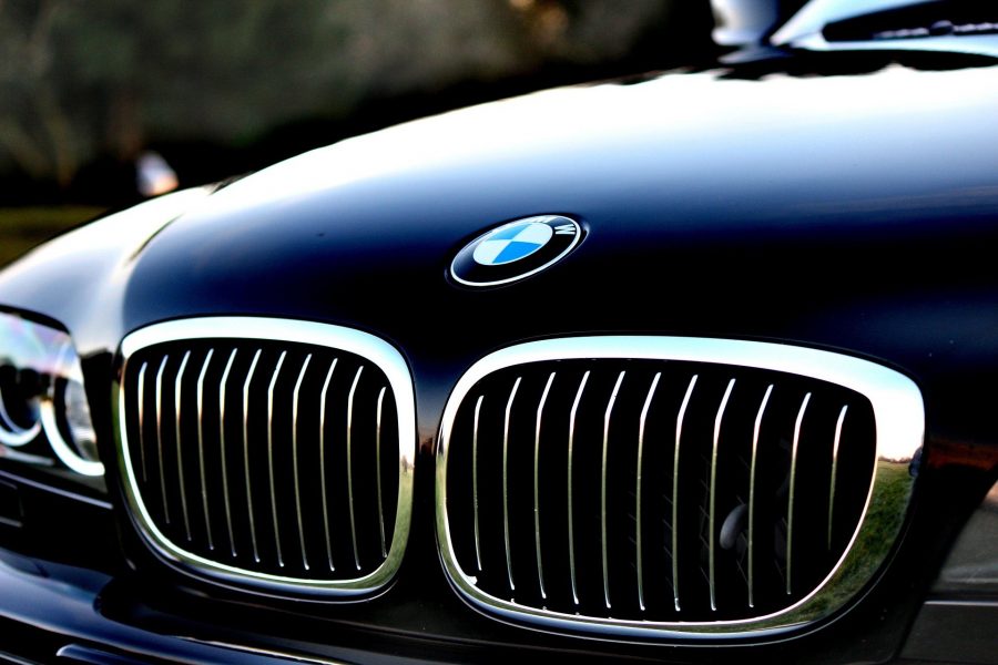 Кемеровчанин на BMW X5 устроил серьёзное ДТП и скрылся