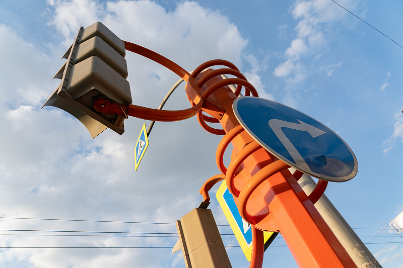 На аварийном перекрёстке в Кемерове изменили режим работы светофора