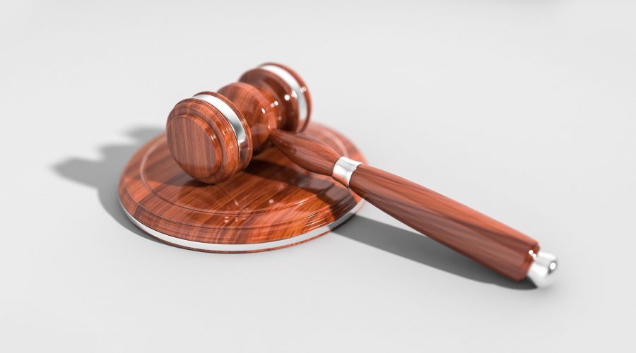 Кузбассовца осудят за мат в адрес судьи