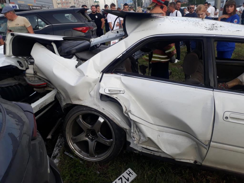 В Кузбассе молодой водитель на скорости 123 км/ч убил свою пассажирку