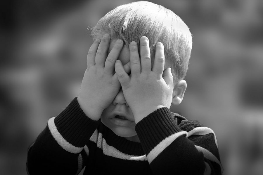 Быстро утомляются и жалуются на головную боль: Минздрав Кузбасса о постковидном синдроме у детей