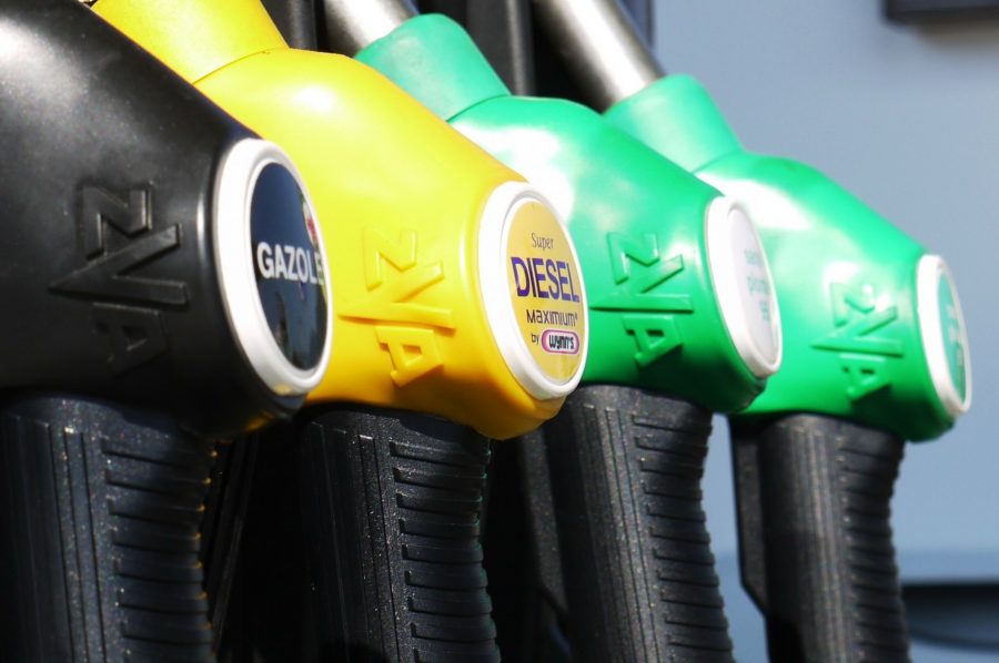 Рост цен на бензин в Кузбассе: сравниваем официальные данные и наблюдения жителей