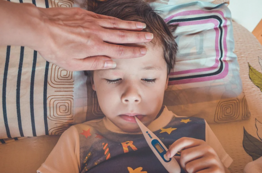 Лихорадка, боль и слабость: врач из Кемерова рассказала, как болеют коронавирусом дети
