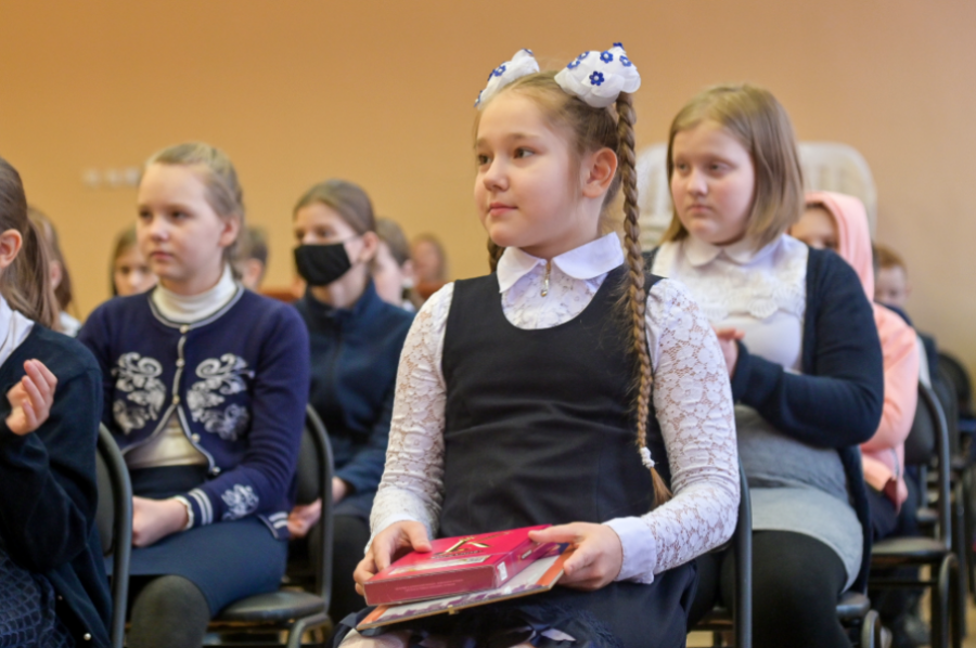 Приняла за родную внучку: ещё одна девочка из Кузбасса показала, чего стоят современные дети