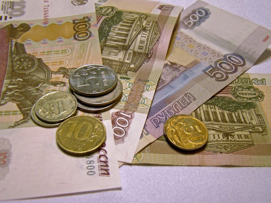 Цены растут, зарплаты нет: Минтруд Кузбасса ответил на недовольства граждан