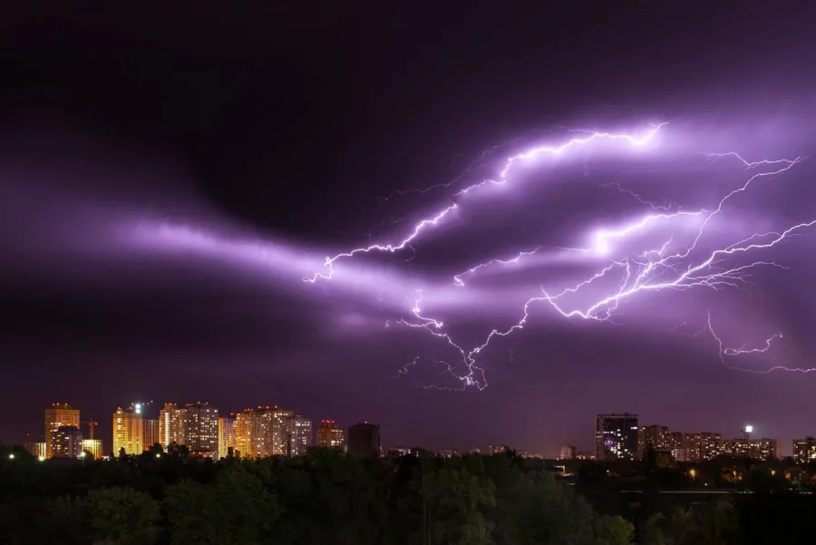 Опасная погода нагрянет в Кузбасс во вторник