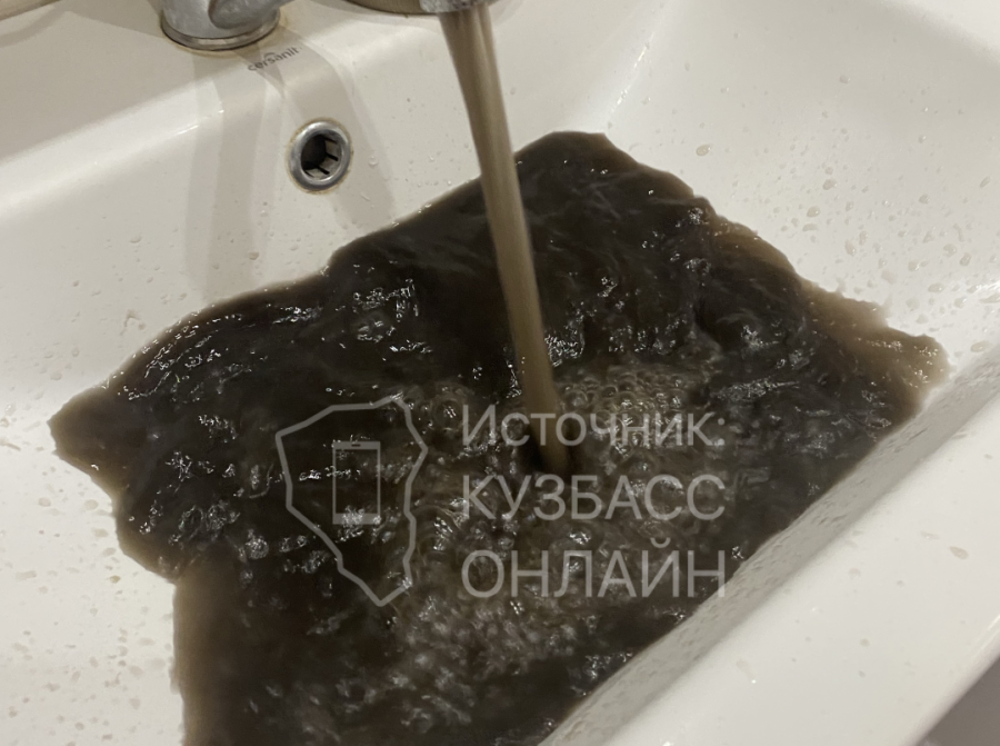 Жителям города в Кузбассе придётся ещё потерпеть «шахтёрскую» воду из крана