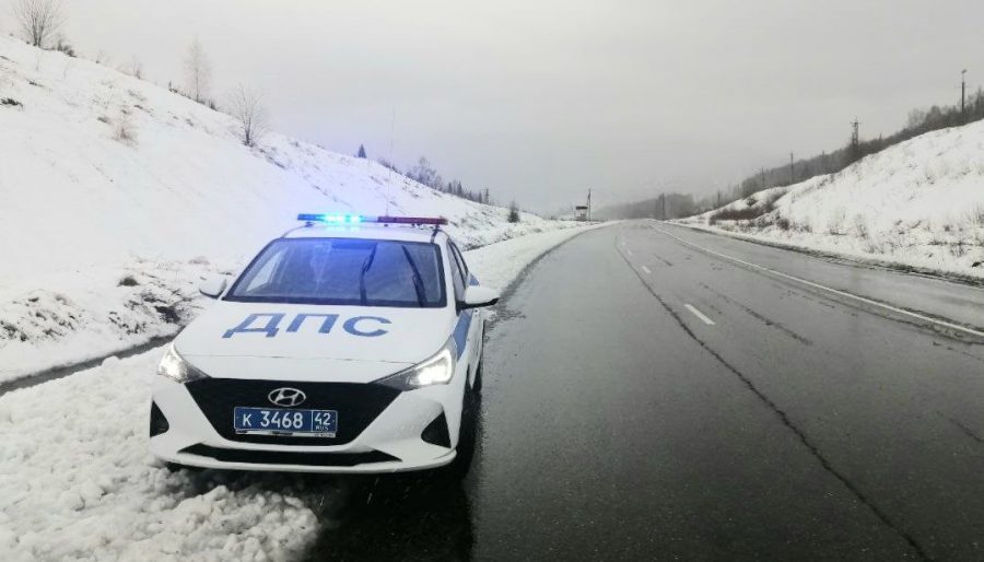 Срочное предупреждение: на Кузбасс обрушился мощный снегопад