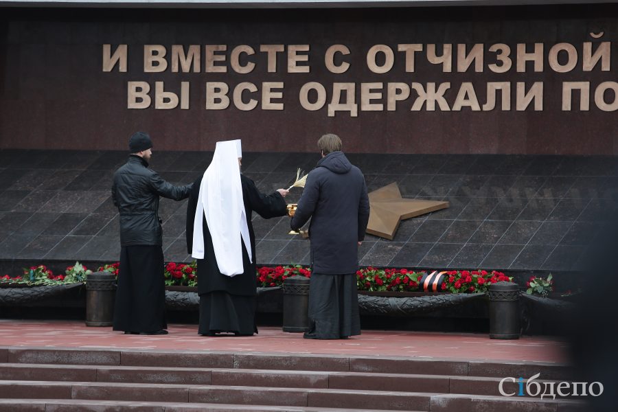 В Кузбассе рассказали, как разместить имя героя на мемориале Воина-освободителя
