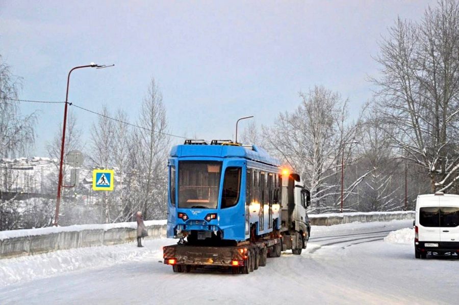 В Новокузнецк направился новейший транспорт с нового завода