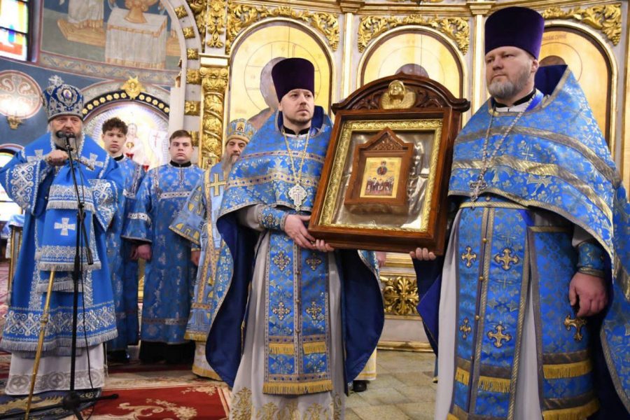 В Новокузнецке жители две недели смогут покланяться иконе