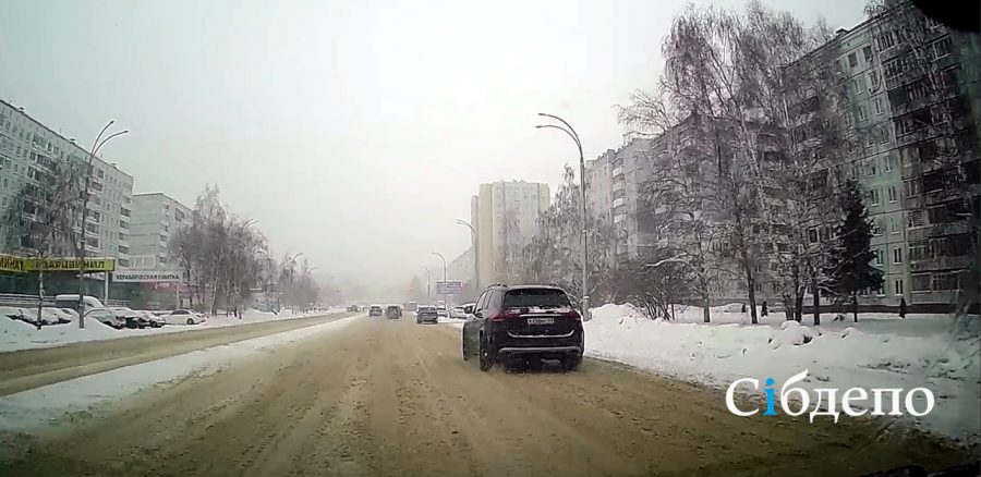 Дороги Кемерова утонули в снегу и жидкой «каше»