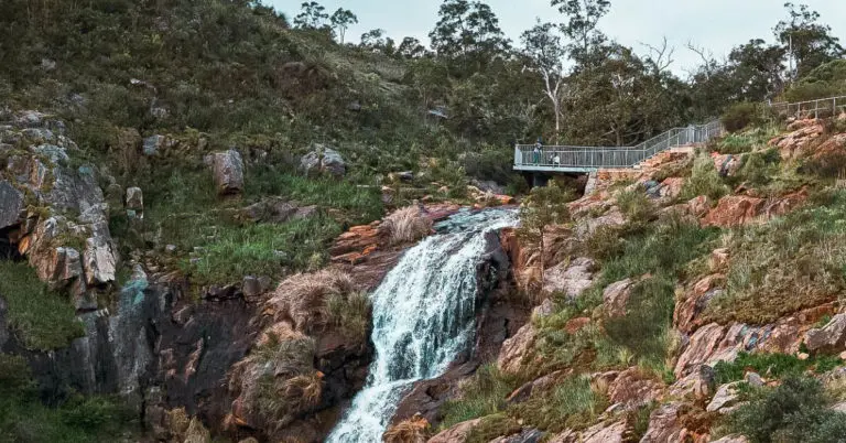 Perth best waterfalls hikes