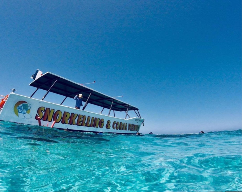 Best things to do in Coral Bay - Glass Bottom Boat