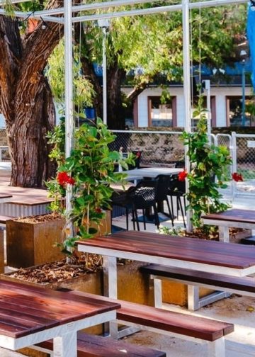 best beer gardens - old courthouse