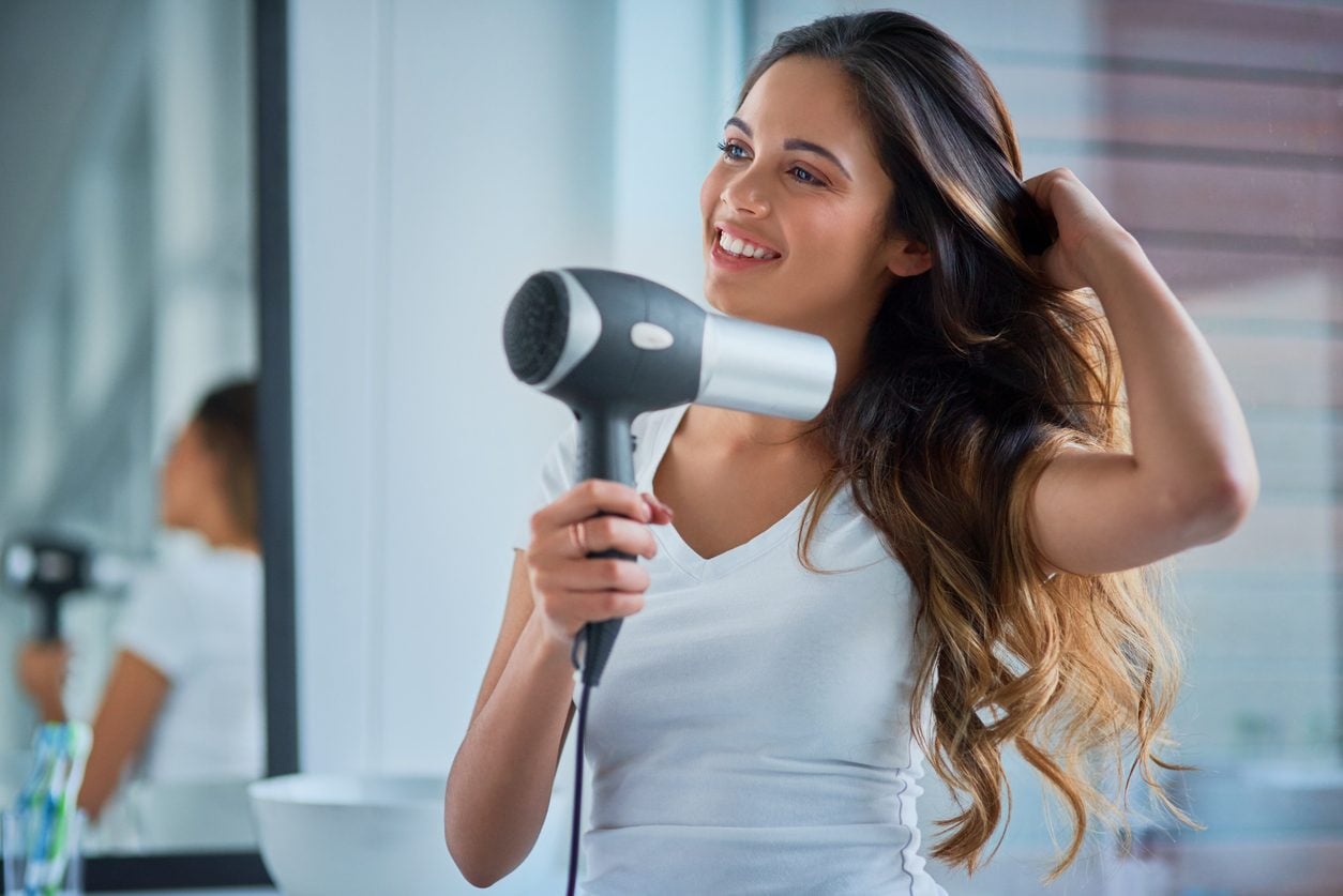 Come Asciugare I Capelli Mossi Con O Senza Diffusore Per Onde Morbide E Definite