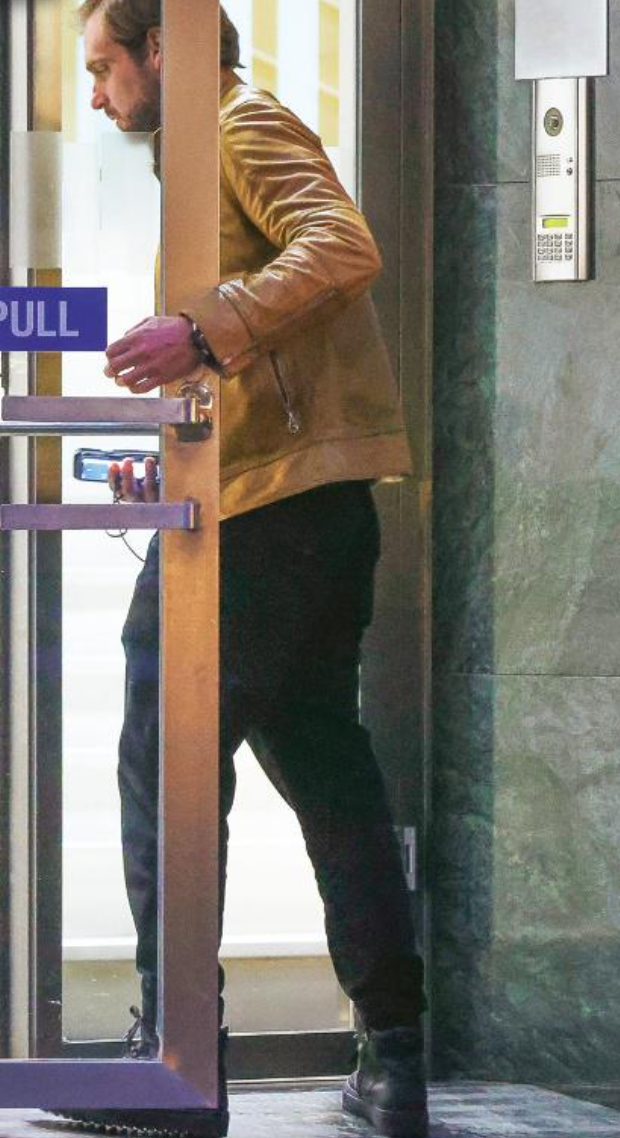 Tomaso Trussardi Trascorre La Notte A Casa Di Michelle Hunziker Ritorno Di Fiamma