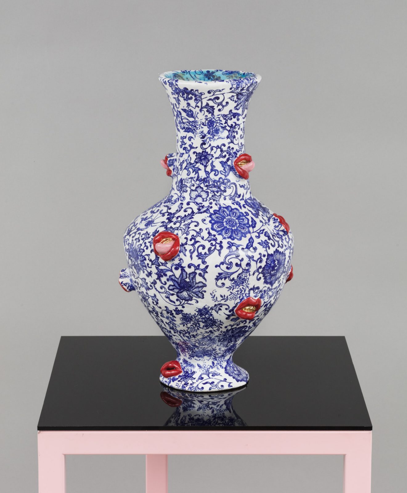 Roxanne Jackson - Lips Vase (2020)
