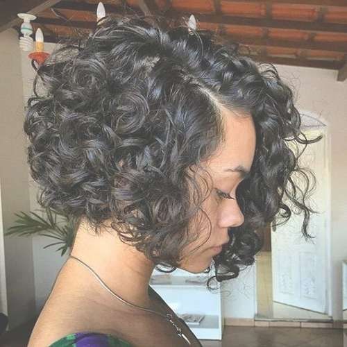 Featured Photo of Curly Bob Haircuts