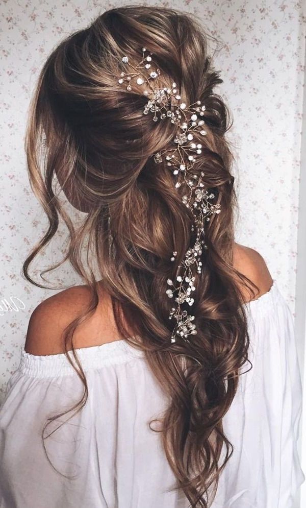 Featured Photo of Rustic Wedding Hairstyles