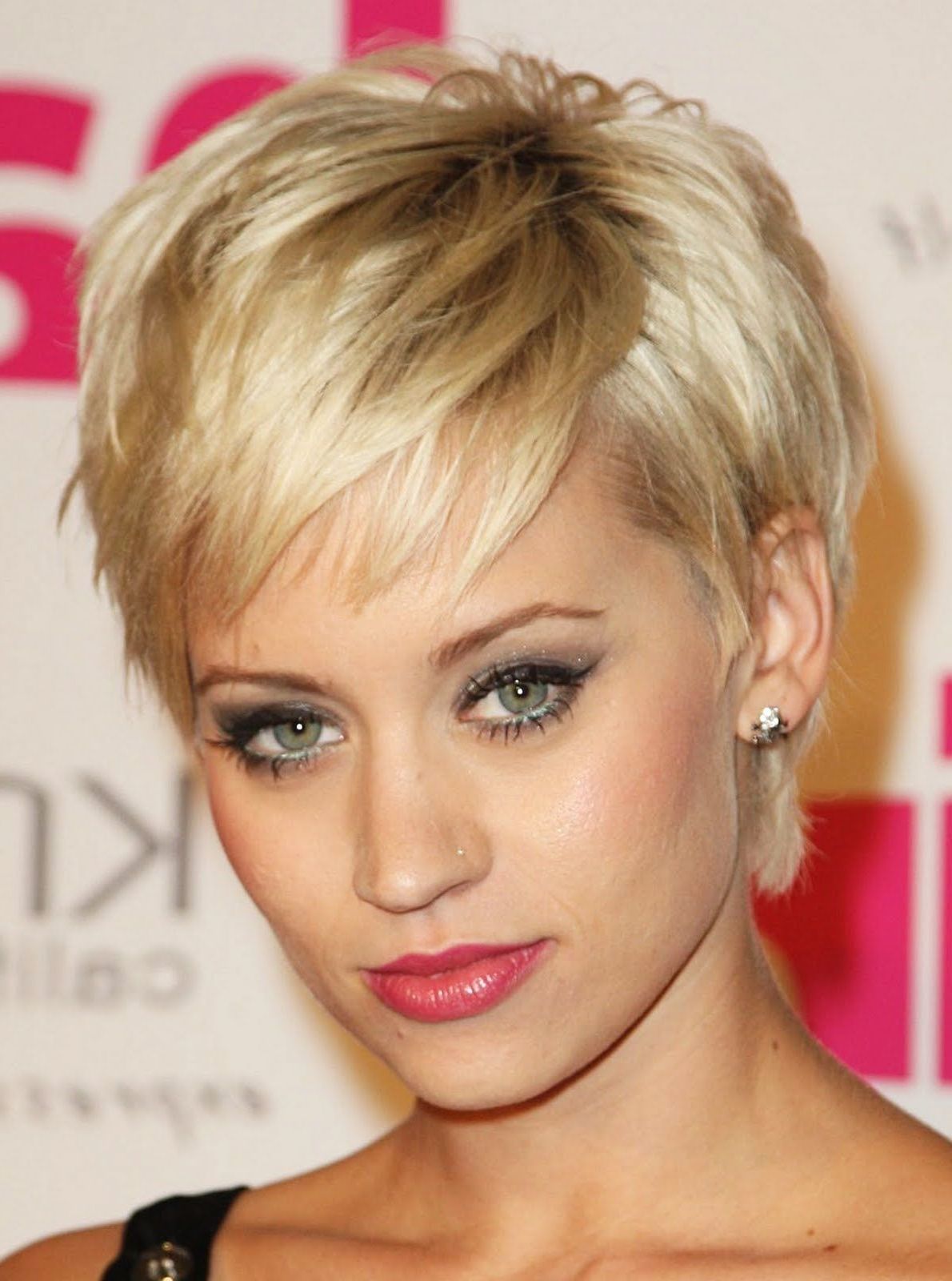 Featured Photo of Short Haircuts For Fine Hair And Square Face