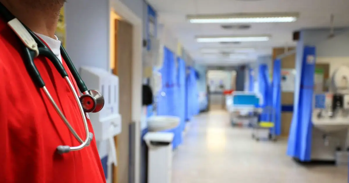 More than 39,000 NHS staff off because of Covid