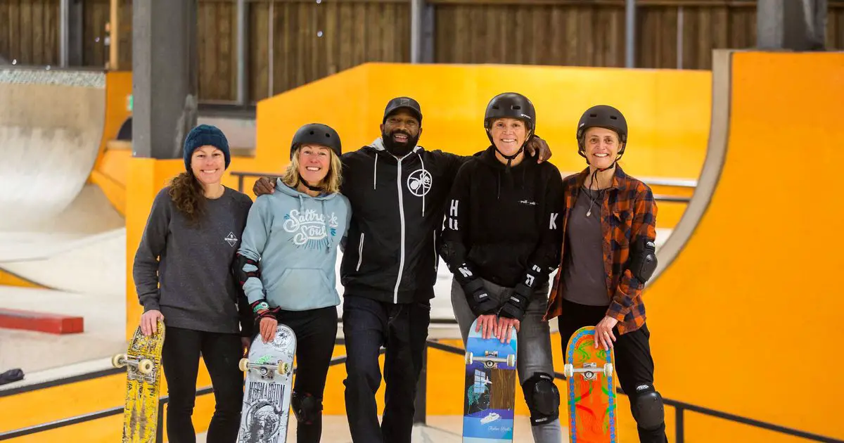 Skateboarding helps mums to fitness in middle age