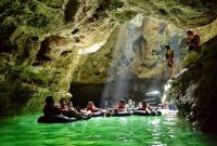Cave Tubing Goa Pindul Petualangan Asyik dan Menantang