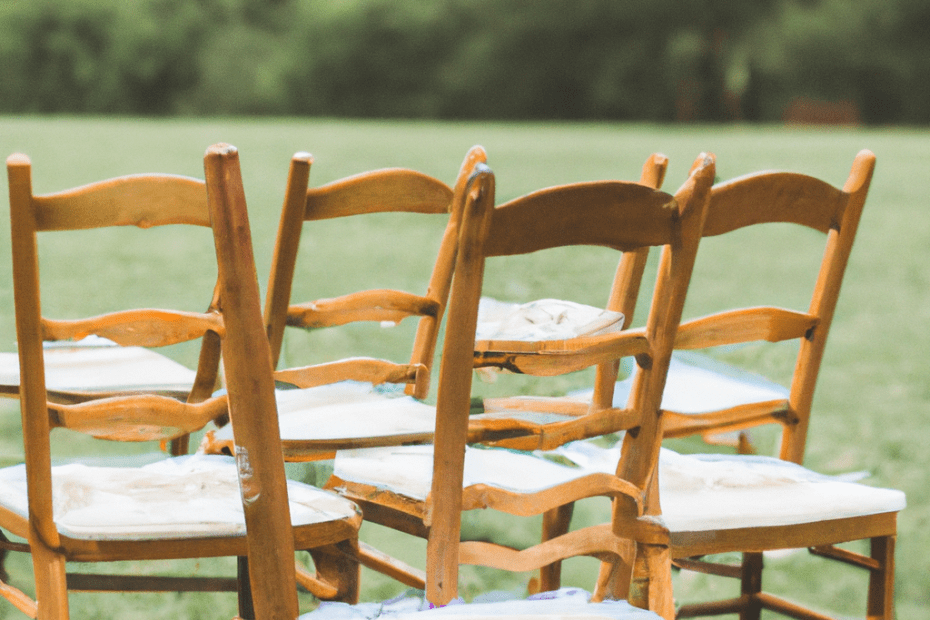 Can Chiavari chairs be used for a rustic wedding?
