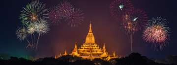 Espectáculo de fuegos artificiales en el Año Nuevo de Myanmar