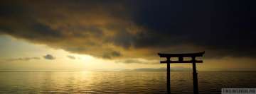 Vallási Itsukushima kapu Japánban Facebook szalag