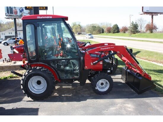 Mahindra Max 26XL 4WD HST Cab tractor