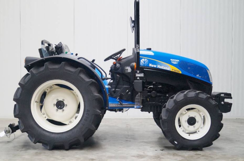 New Holland T3030 Tractor1