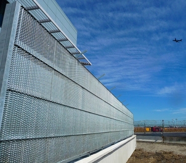 Read more about the article Blast-Safe® Jet-Blast Deflector and Perimeter Security Fencing