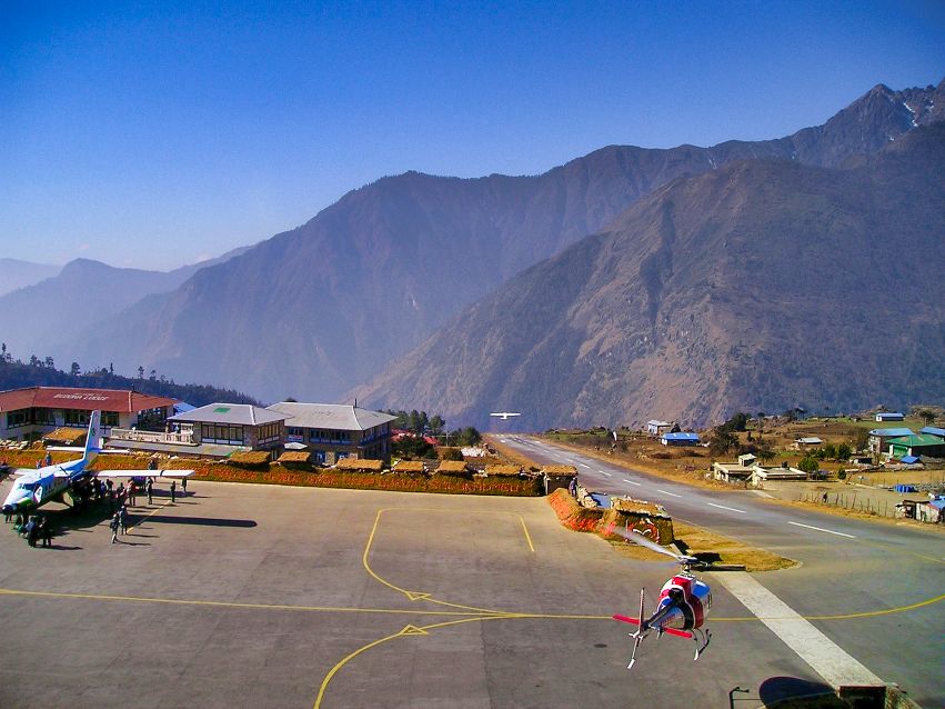 Helicopter tour Lukla