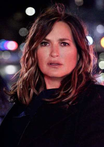 Voice From The Past/Tall - Law & Order: SVU Season 22 Episode 9
