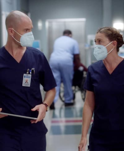 Between the Masks - Tall - Grey's Anatomy Season 17 Episode 2