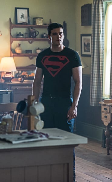 Welcome, Superboy - Titans Season 2 Episode 6