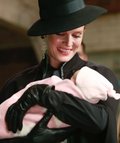 Zelena With Baby Robin OUAT