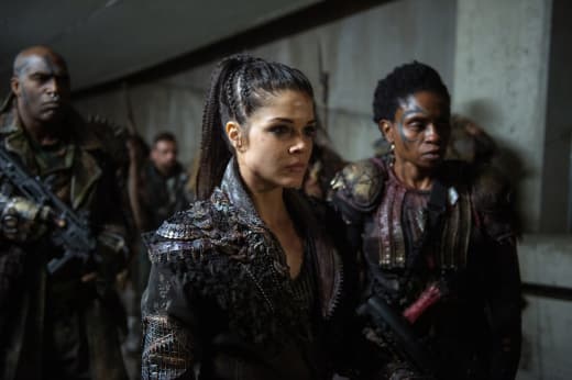 Octavia and Indra — The 100 Season 4 Episode 12