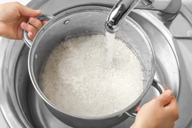 Rice cooker Boiling Over : Why it Happens and Fix 2