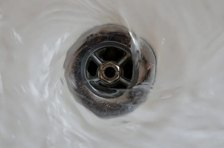 3 Ways To Properly Clean The Drain in Your Kitchen 1