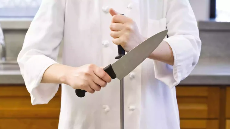 7 Essential Knives Every Serious Home Chef Needs 3